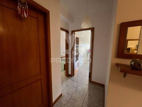 Apartamento t2 | trofa | junto à estação de comboios e variante