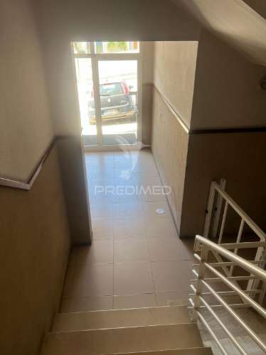 Apartamento t2 | trofa | junto à estação de comboios e variante