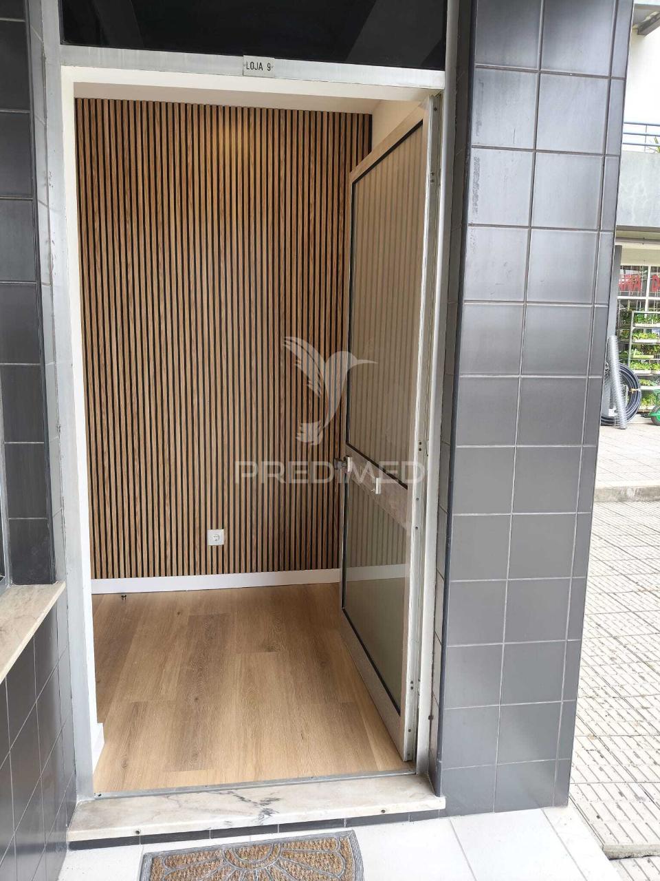 T2+1 moderno, mobilado e equipado | design contemporâneo e pronto a habitar