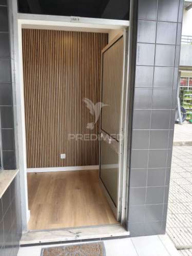 T2+1 moderno, mobilado e equipado | design contemporâneo e pronto a habitar