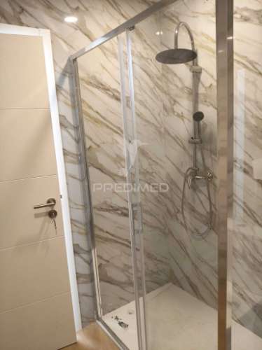 T2+1 moderno, mobilado e equipado | design contemporâneo e pronto a habitar