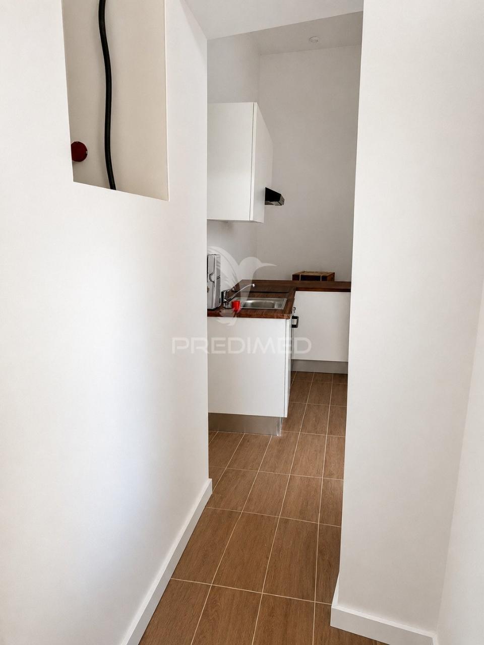 Moradia com mezanine no coração do porto