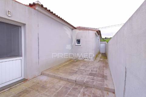 Moradia t3 com garagem | excelente localização
