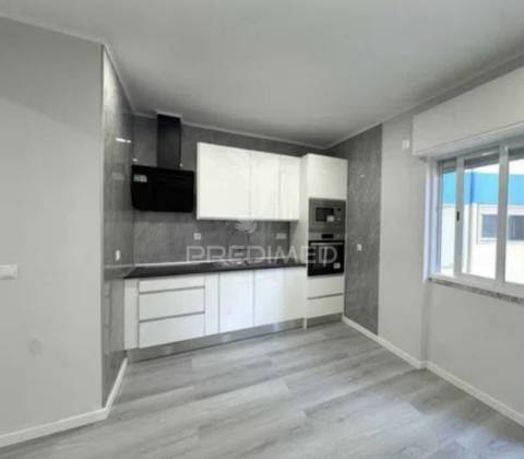 T1 totalmente remodelado | pronto a habitar | excelente oportunidade!