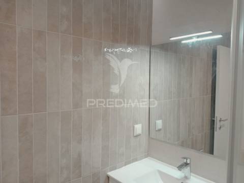 Apartamento t3 totalmente remodelado - rua pedro álvares cabral, leiria