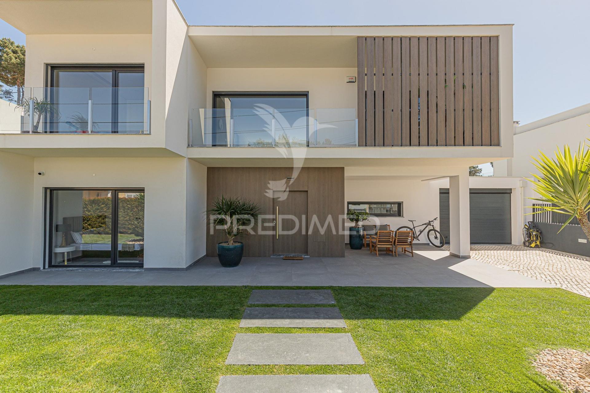 Moradia 4 suites, aroeira
