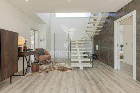 Moradia 4 suites, aroeira