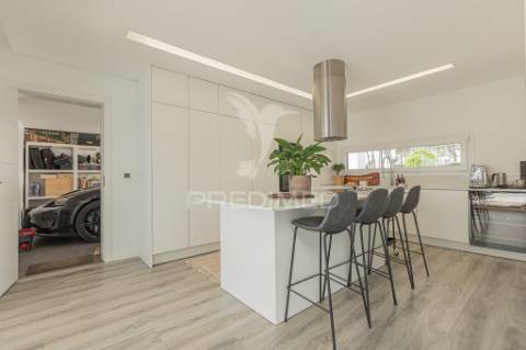 Moradia 4 suites, aroeira