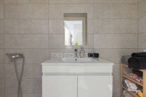 Moradia 4 suites, aroeira