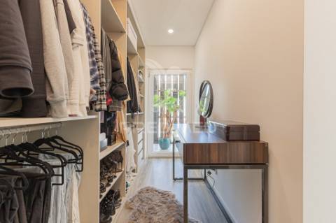 Moradia 4 suites, aroeira