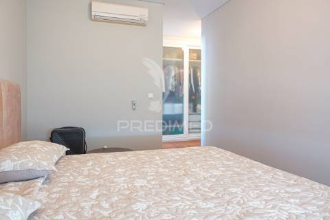 Apartamento t4 na prestigiada urbanização dos pinheiros – abrantes.