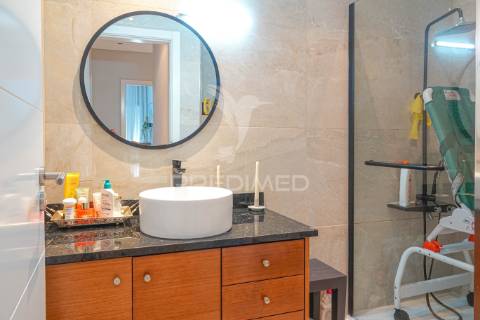 Apartamento t4 na prestigiada urbanização dos pinheiros – abrantes.