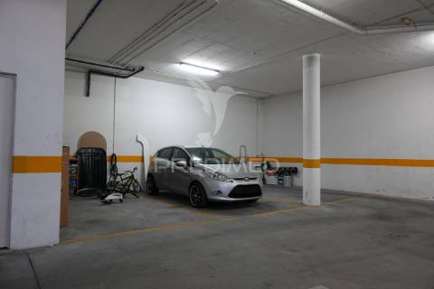 Apartamento t4 na prestigiada urbanização dos pinheiros – abrantes.