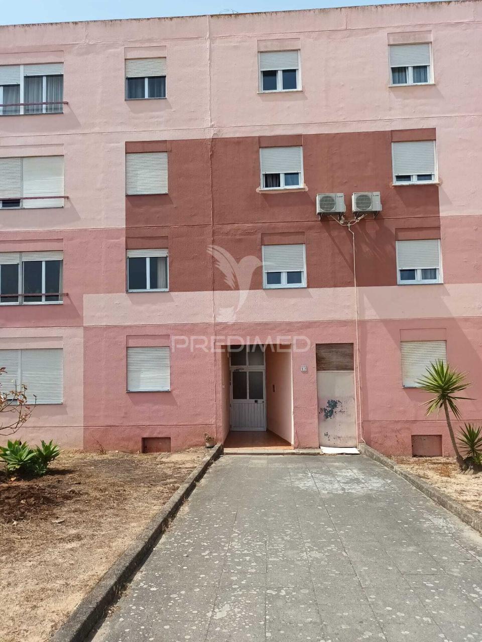 Apartamento t3 em vila nova de santo andré