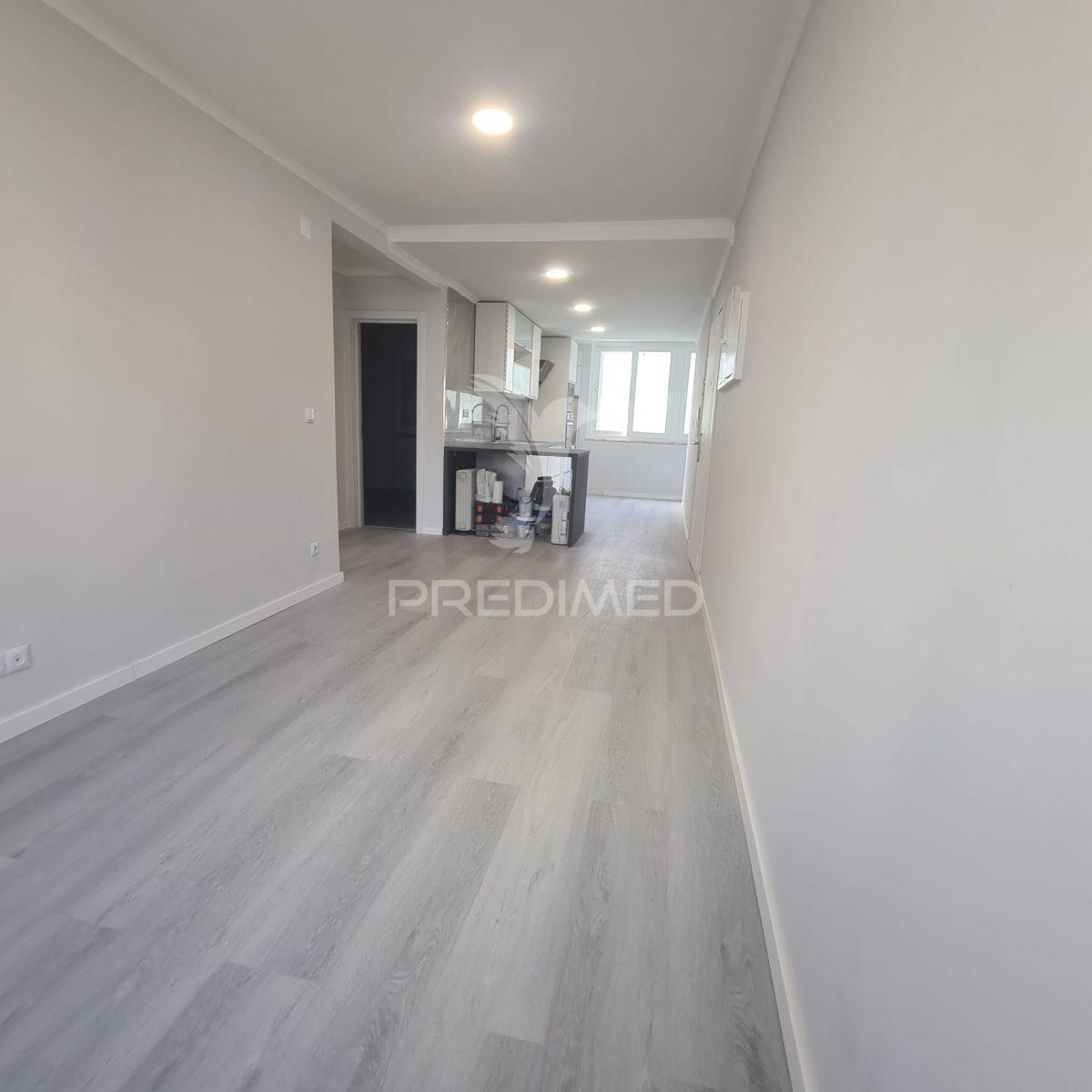 Apartamento t2 remodelado benfica – lisboa