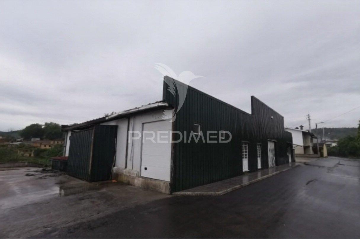 Armazém industrial com potencial comercial em préstimo - águeda