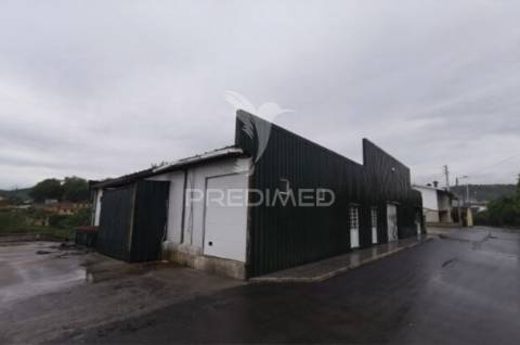 Armazém industrial com potencial comercial em préstimo - águeda