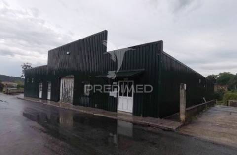 Armazém industrial com potencial comercial em préstimo - águeda