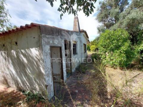 Moradia t3 térrea, terreno 950m2, com piscina em vale navio
