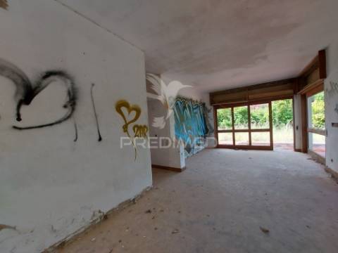 Moradia t3 térrea, terreno 950m2, com piscina em vale navio