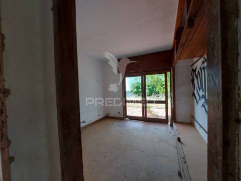 Moradia t3 térrea, terreno 950m2, com piscina em vale navio
