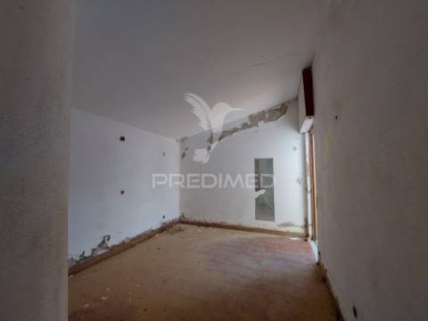 Moradia t3 térrea, terreno 950m2, com piscina em vale navio