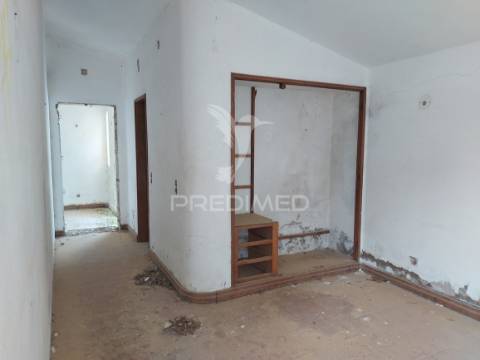 Moradia t3 térrea, terreno 950m2, com piscina em vale navio