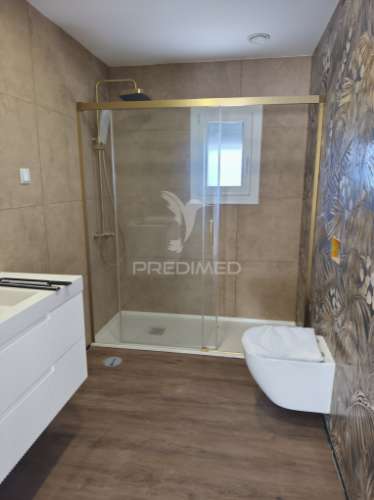 Moradia isolada com piscina – possibilidade de permuta