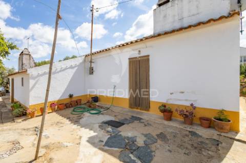 Oportunidade única na boa fé, évora – duas moradias em lote de 918 m²