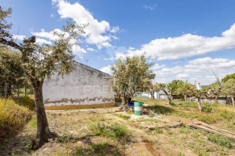 Oportunidade única na boa fé, évora – duas moradias em lote de 918 m²