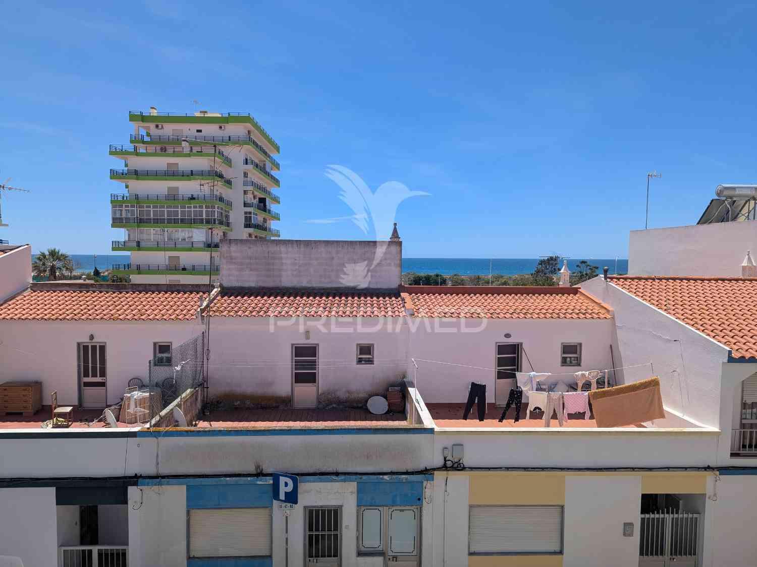 T1 com vista mar em monte gordo, para arrendamento