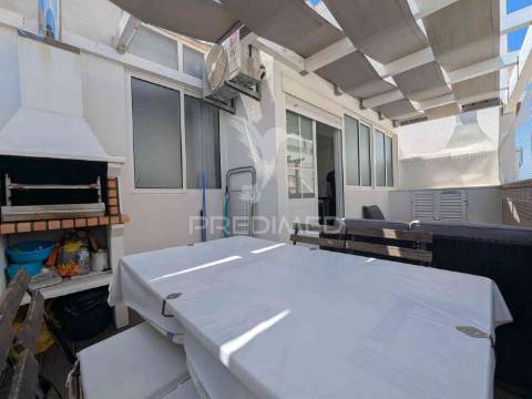 T1 com vista mar em monte gordo, para arrendamento
