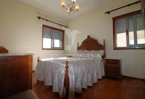 Moradia t4 com potencial bi-familiar em ermesinde