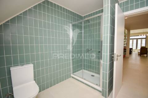 Excelente apartamento t1 totalmente renovado em arroios