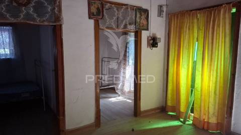 Moradia t2 com anexos e terreno em arneiro das milhariças