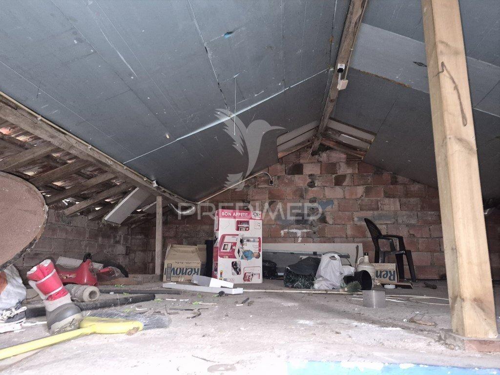 Vende se moradia  vialonga 230.000€