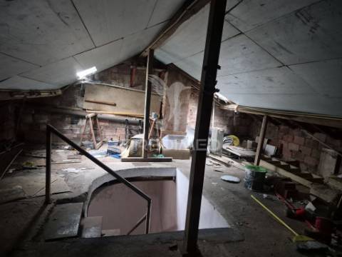 Vende se moradia  vialonga 230.000€