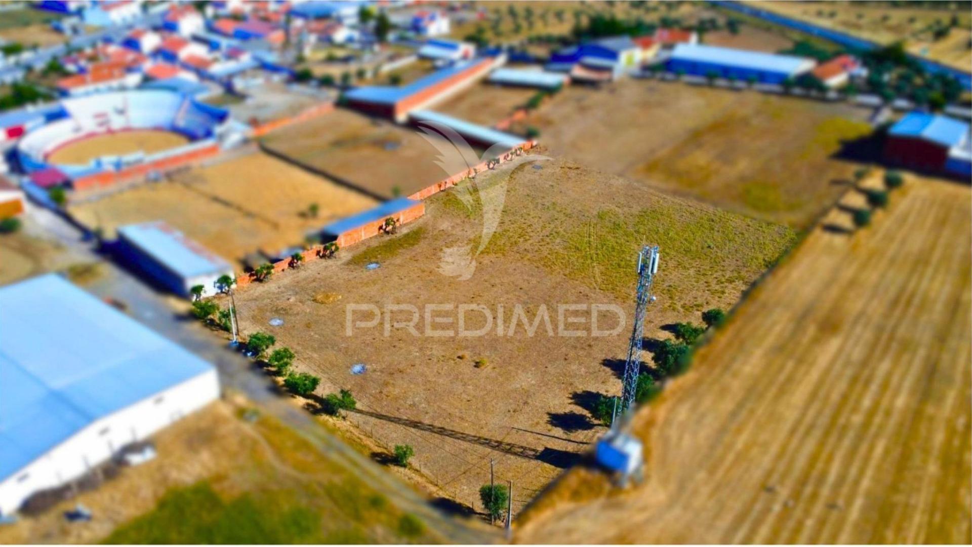 Terreno urbano com 7.500 m² em são manços | potencial de construção | a 20 minutos de évora