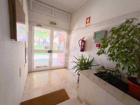 T2 em excelente estado – quinta da maranhota | vialonga