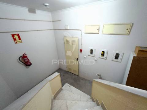 T2 em excelente estado – quinta da maranhota | vialonga