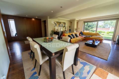 Moradia t3 isolada de luxo | olival, vila nova de gaia
