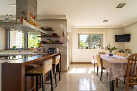 Moradia t3 isolada de luxo | olival, vila nova de gaia