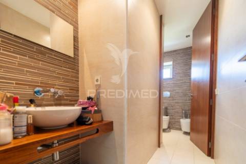 Moradia t3 isolada de luxo | olival, vila nova de gaia