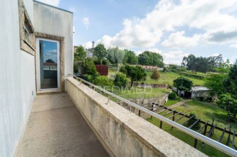 Moradia t3 isolada de luxo | olival, vila nova de gaia