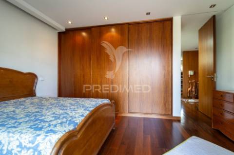 Moradia t3 isolada de luxo | olival, vila nova de gaia