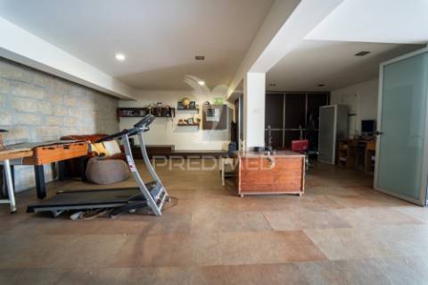 Moradia t3 isolada de luxo | olival, vila nova de gaia