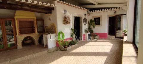 Moradia t3+1 em azueira (mafra)