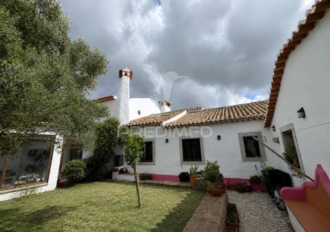 Moradia t3+1 em azueira (mafra)