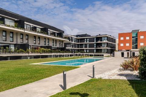 Apartamento t3 duplex - condomínio riomar, fão
