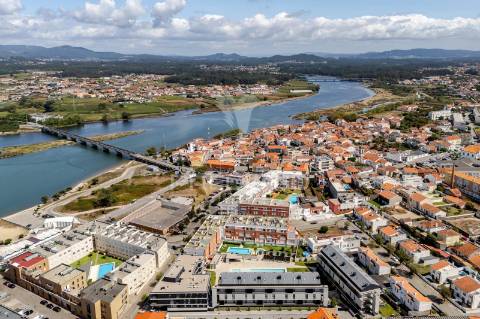 Apartamento t3 duplex - condomínio riomar, fão